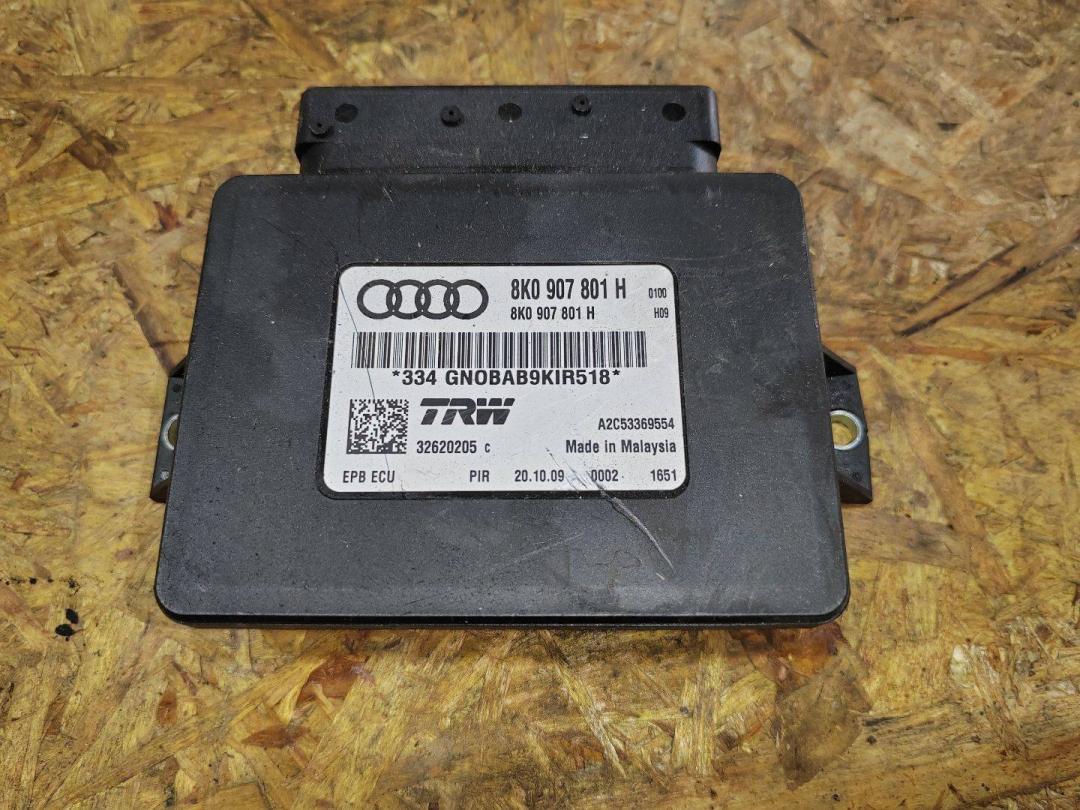 блок управления ручником Audi Q5 8R 2010, 3.2 л., бензин, 8K0907801H - фото №1