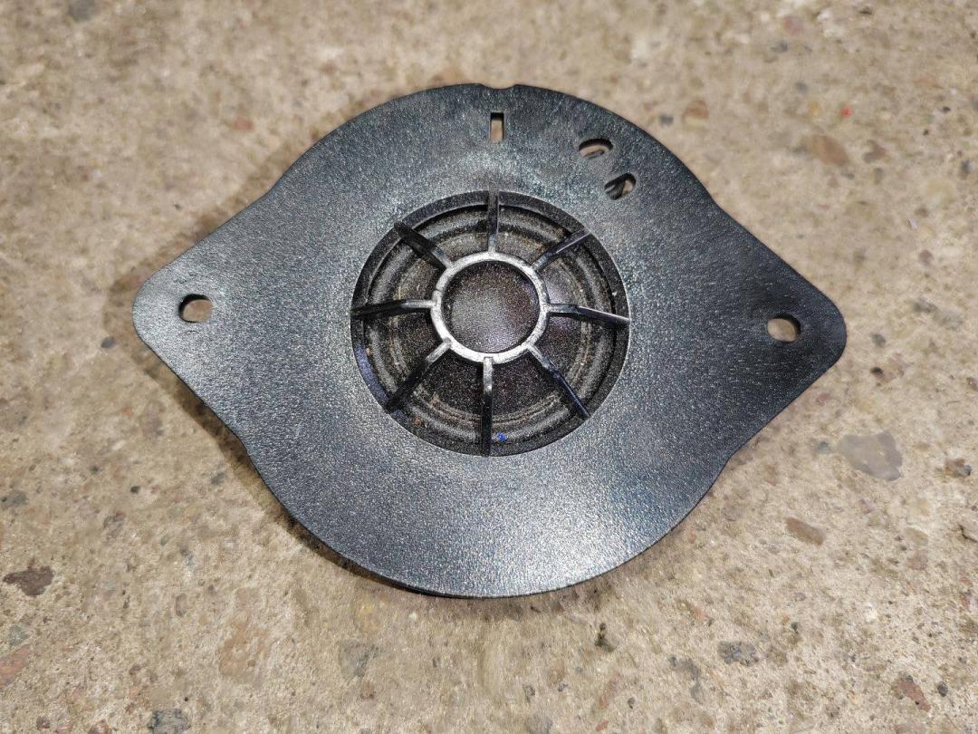 динамик двери Audi Q5 8R 2010, 3.2 л., бензин, 8R0035399 - фото №1