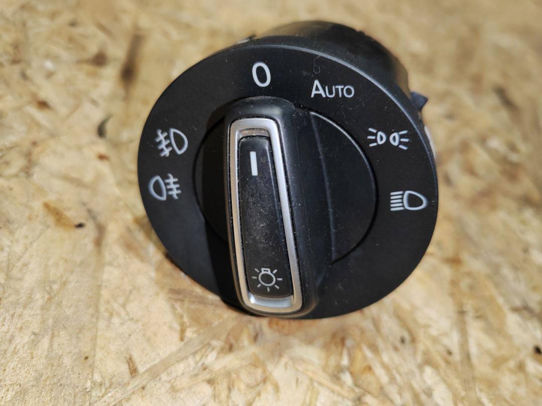 переключатель света Volkswagen Tiguan 2 поколение 2016, 1.4 л., бензин, 5G0941431BD - фото №1