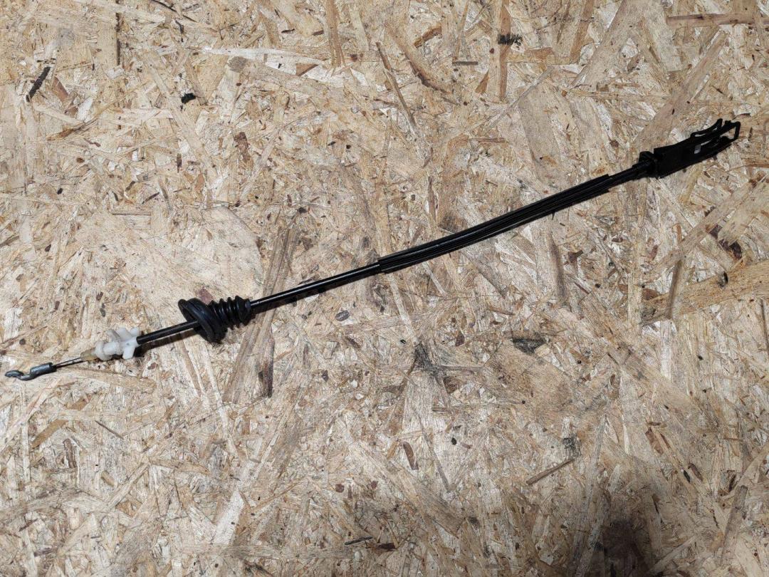 Трос двери задней Volkswagen Jetta 6 поколение 2011, 1.4 л., бензин, 5C6839085 - фото №1