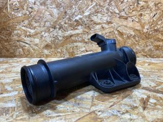 патрубок интеркулера Porsche Macan 1 поколение 2016, 3.0 л., дизель, 8K0145673AB