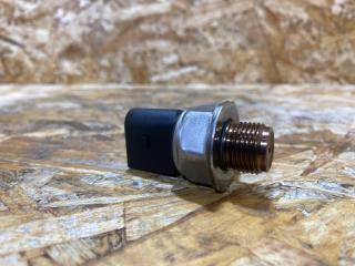 датчик давления топлива Audi Q7 4M 2016, 3.0 л., дизель, 04L906054