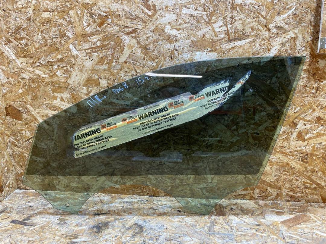 стекло двери передней левой Volkswagen Passat B8 2016, 2.0 л., дизель, 3G0845201 - фото №1