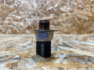 датчик давления топлива Audi Q5 FY 2018, 2.0 л., дизель, 04L906054