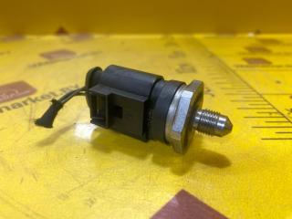 датчик давления топлива Volkswagen Tiguan 2 поколение 2016, 2.0 л., бензин, 06J906051F