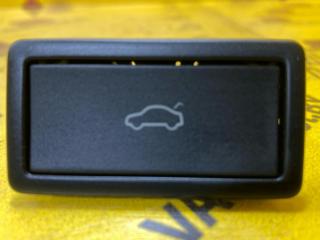 кнопка открытия багажника Volkswagen T-Roc 1 поколение 2022, 2.0 л., бензин, 3G0959831B