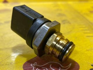 датчик давления топлива Volkswagen T-Roc 1 поколение 2022, 2.0 л., бензин, 06H906051K