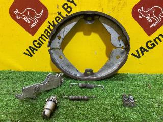 колодки стояночного тормоза Audi Q7 4L [рестайлинг] 2012, 3.0 л., дизель, 7L0698525