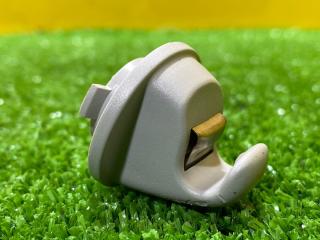 Крепление (крючок) солнцезащитного козырька Volkswagen Passat B8 [рестайлинг] 2022, 2.0 л., бензин, 5G0857561B