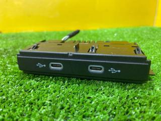 разъем AUX / USB Volkswagen Tiguan 2 поколение [рестайлинг] 2022, 2.0 л., бензин, 5NA035736