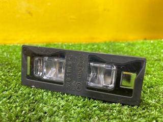 подсветка номера Audi Q3 Sportback F3 2021, 2.0 л., бензин, 8W6943021A