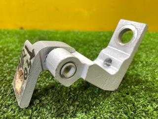 петля двери Audi Q3 Sportback F3 2021, 2.0 л., бензин, 8W0833404A